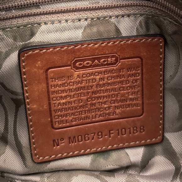 Coach Small SoHo Shoulder Bag F10188 - Picture 2 of 14
